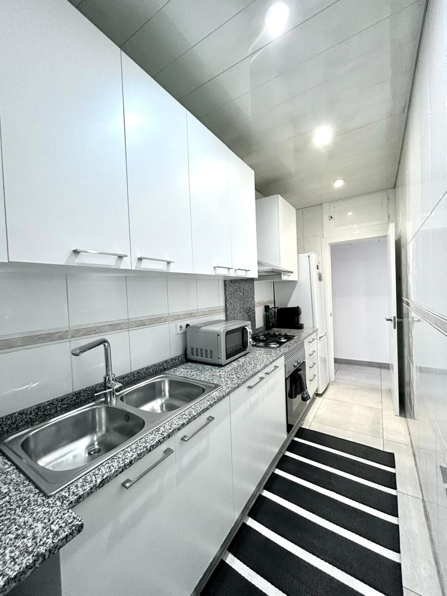 Apartment Sagrera Barcelona Bagian luar foto