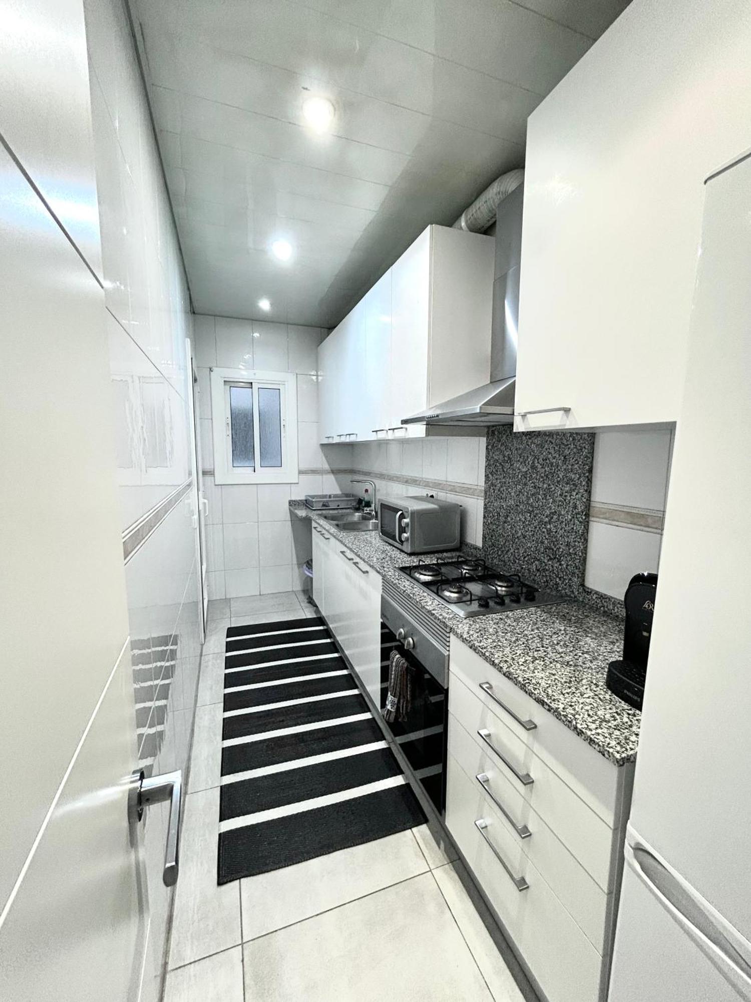 Apartment Sagrera Barcelona Bagian luar foto