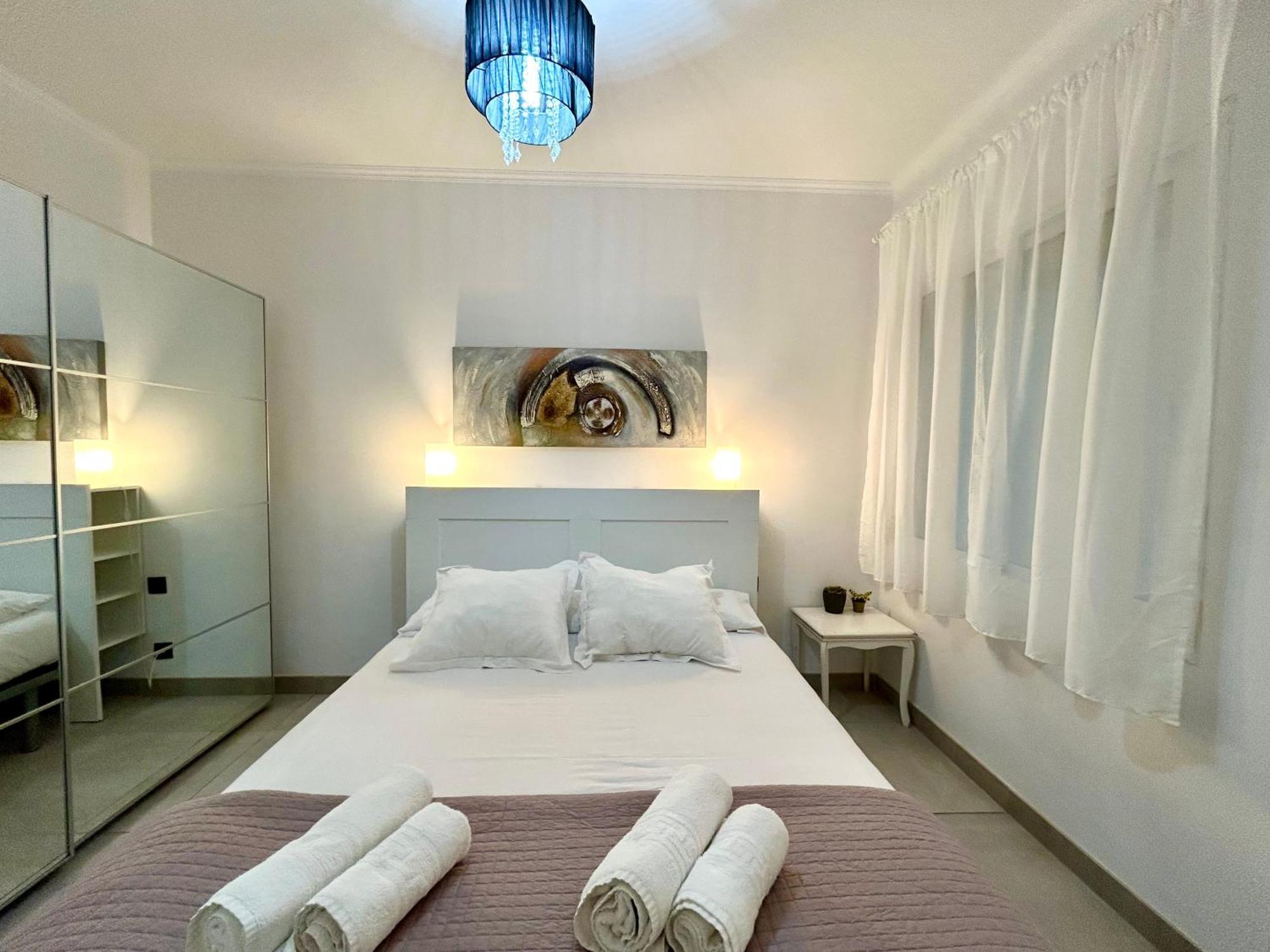 Apartment Sagrera Barcelona Bagian luar foto
